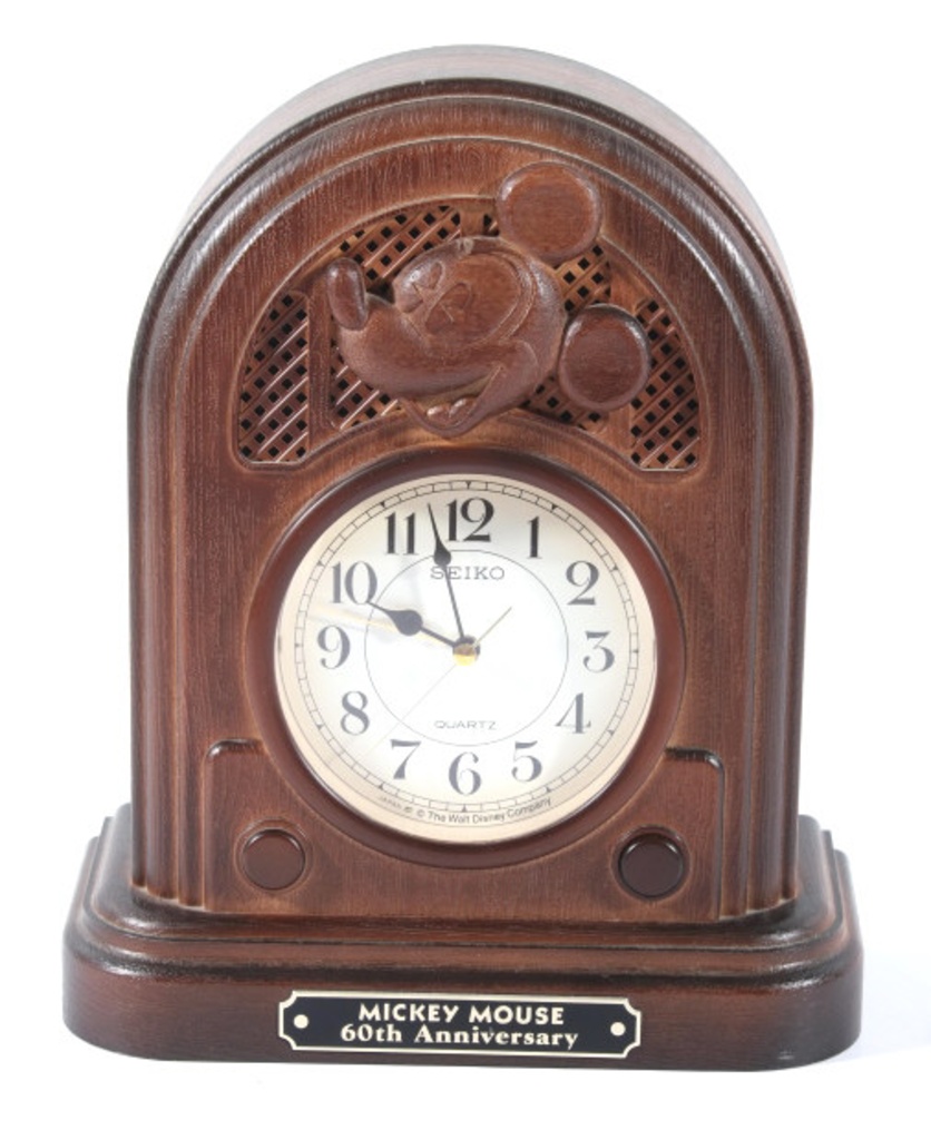 Seiko Quartz Mickey Mouse 60th Anniversary Clock | Art, Antiques &  Collectibles Antiques | Online Auctions | Proxibid