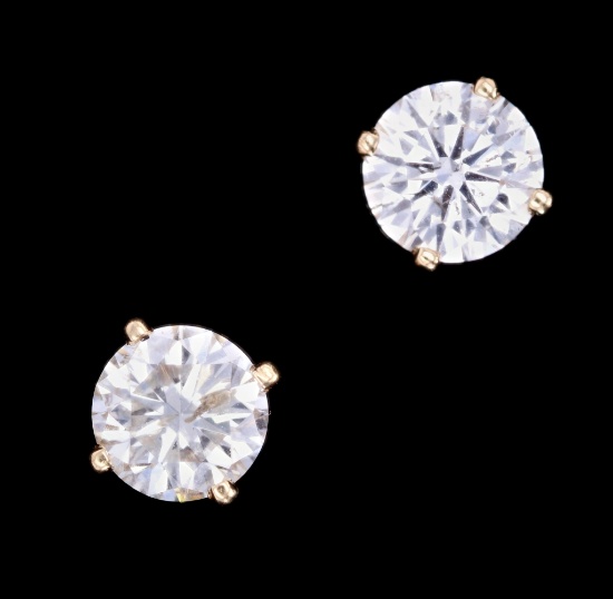 Rare VS1 Diamond 1.10 Carat 14K Gold Stud Earrings