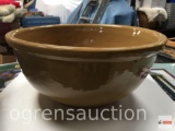 Vintage pottery mixing bowl, large 14