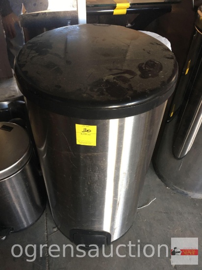 Chrome cylinder step garbage can, large automatic