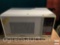 Emerson 06 cuft. 600 watt microwave oven w/ turntable