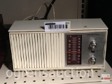 Vintage radio, Realistic solid state