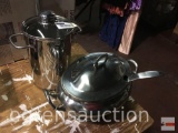 Kitchenware - 2 items - Solid 18/8 stainless steel tureen w/ladle and stainless steel noodle cooker