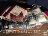 quilt bedspread and 2 pillow shams