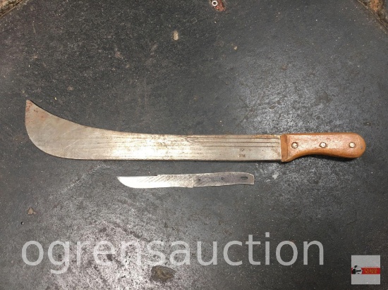 Machette' and case Knife