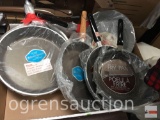 Cookware - 5 new skillets (old stock)
