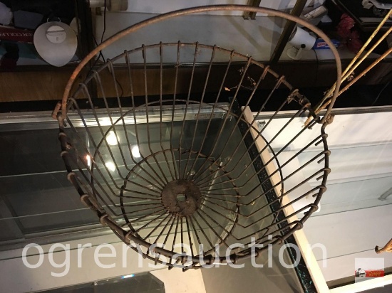 Vintage metal basket, 14"wx9.5"h to rim