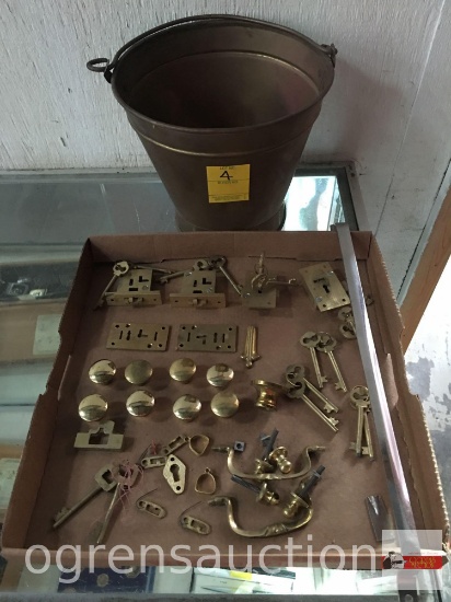 Brass bucket, bail handle 7"hx8"w, knobs, keys locks etc.