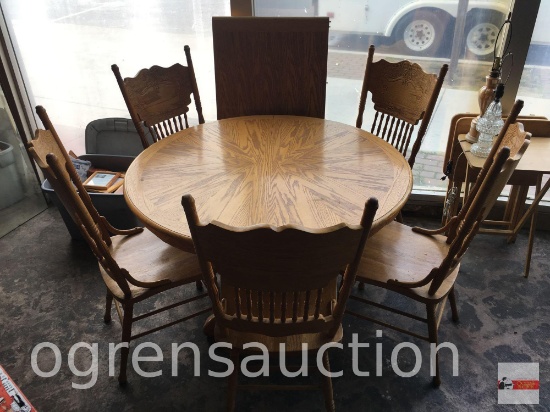 Furniture - Oak table 48" and 5 oak pressed side chairs, 1 - 24"w leaf