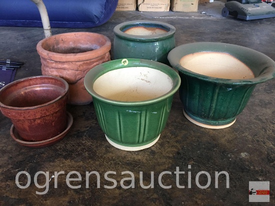 Decor pottery planter pots, 5 - 3 green, 1 terra cotta, 1 red 11.5"w, 2 - 9.5"w, 8"w, 7"w