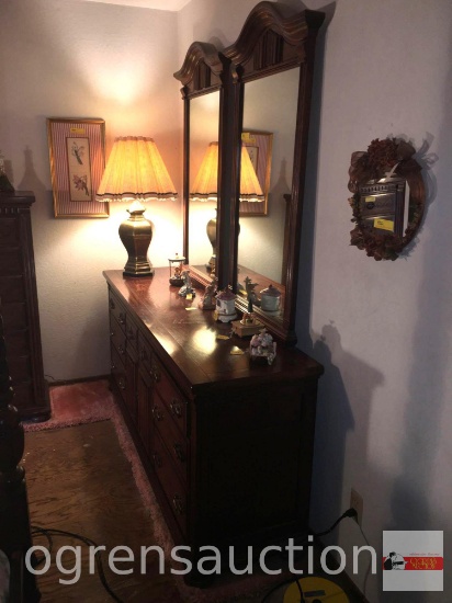 Furniture - Triple dresser, Ethan Allen, dark oak, double mirrors, 9 drawer, bun feet, 74"w