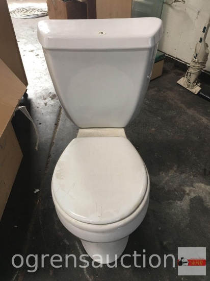 Toilet, regular seat