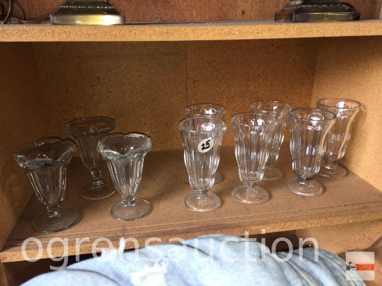 Glassware - 9 ice cream sundae glasses