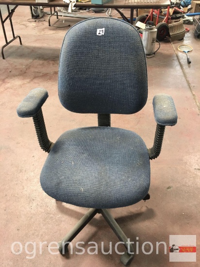 Office - Chair, 5 star base, armed, adjustable, blue upholstered