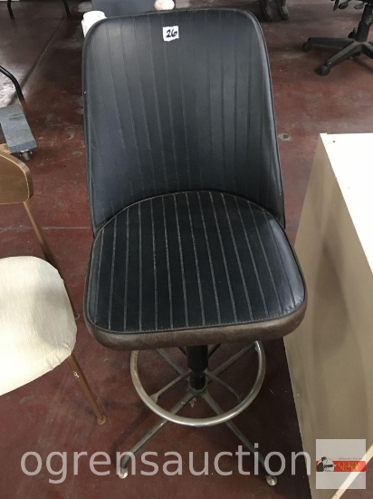Office - Chair, Counter chair w/foot rail, swivel seat, metal base, vinyl upholstery