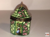 Trinket box - porcelain enameled Limoges Octagon hinged lid, France 2.25