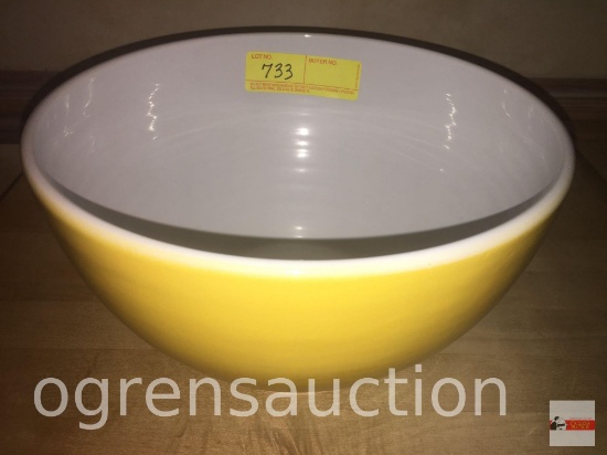 Bakeware - Emile Henry, France, Round mixing bowl, #65.00, yellow/white interior, 10.5"wx6"w