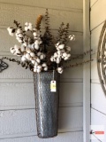Yard & Garden - Decor tin vase w/cotton on cast star hook, 17