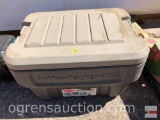 Rubbermaid mini storage container w/ lid w/ 2 new tire tubes, great for river tubing!