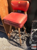 Swirl bar stool/chair