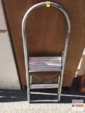 Step ladder, 2 step aluminum