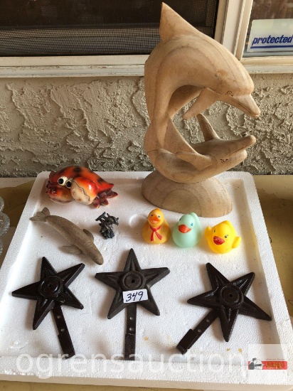 3 metal star hooks, wooden dolphins, misc. crab and ducks