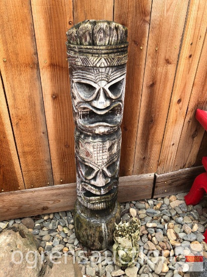 Yard & Garden - lg. wooden Tiki totem 40"h