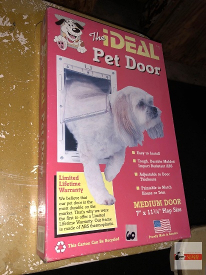 Ideal Pet Door, medium size, new in box, 7"x11.25" flap opening