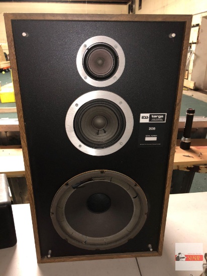 Speaker - vintage Targas loud speaker #208, 14.25"wx25"hx10.5"d