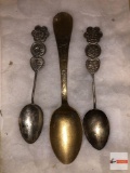 Collectibles - 3 spoons, Asian designs & floral