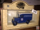 Toys - Chevron Cars - 1934 Zerolene Motor Oil Chevrolet Van