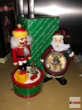 Holiday Decor - Christmas - 2 - Santa snow globe 7.5