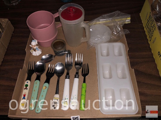 Kid's plastic ware dishes and utensils
