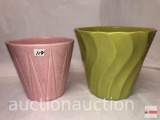 Pottery - 2 Bauer planter pots, 1 pink, 1 green swirl