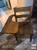 Furniture - Vintage oak school chair/desk