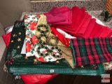 Christmas - Holiday tablecloths, cloth napkins, napkin rings, placemats etc.
