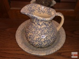 Ceramic pottery Pitcher/basin, blue/white sponge ware