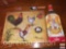 Kitchen ware - Rooster cutting board and Hickory Farms cheese board w/knife