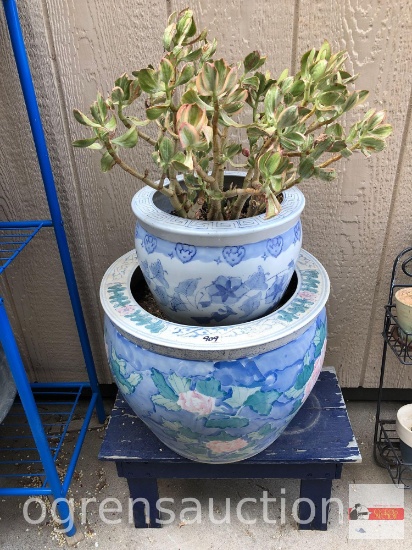 Yard & Garden - 2 Asian planter pots 8"hx10"w & 12"hx14.5"w