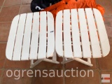Yard & Garden - 2 resin folding patio end tables