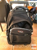 Backpack styled wheeled luggage Cal Pak