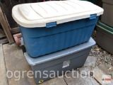 Storage tubs - 2 extra large w/ lids - Sterilite 45 gallon and Rubbermaid