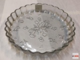 Bakeware - Pressed glass oven-proof ware quiche dish, floral motif