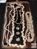 Jewelry - Necklaces, shells and shell earrings