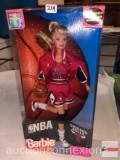 Toys - 1998 Barbie NBA Chicago Bulls, orig. package