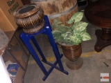 Water bottle stand and 2 plant holders, 1 artificial plant