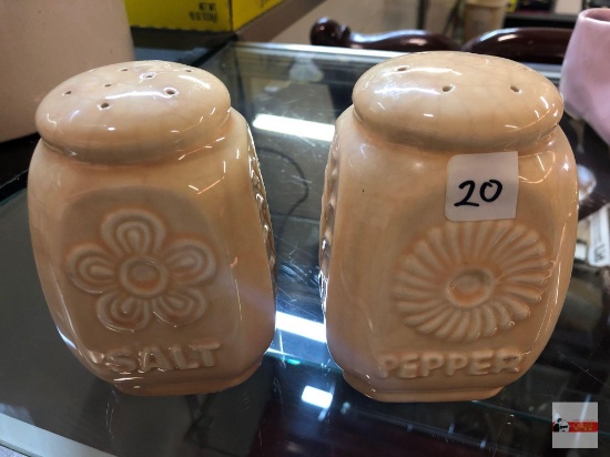 Pottery ceramic ware - pr. 5"h salt/pepper shakers, embossed yellow