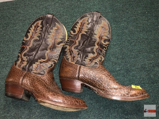 justin 2222 cowboy boots
