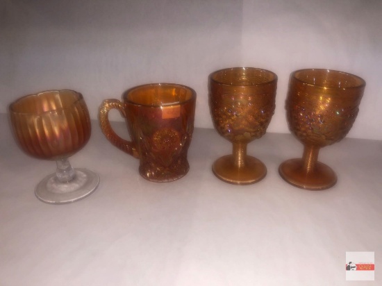 Carnival Glass - 4 Marigold Glassware