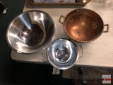 Kitchenware - Stainless mixing bowl and 2 colanders